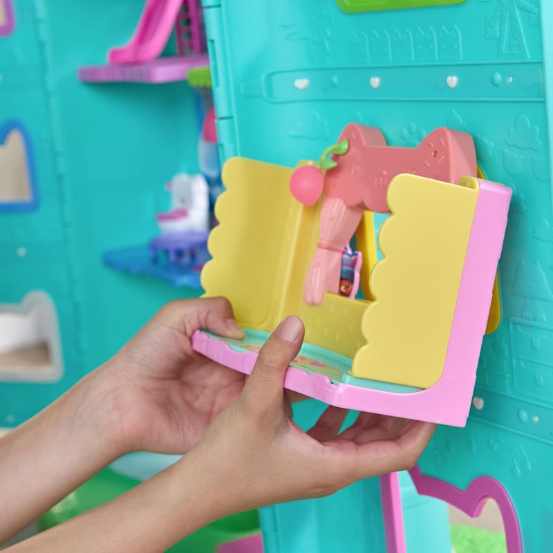 Gábinin kouzelný domek ve filmu: kuchyňka k velkému domu