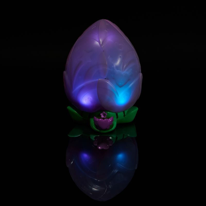 Hatchimals Bloomables poupě s překvapením štěňátka