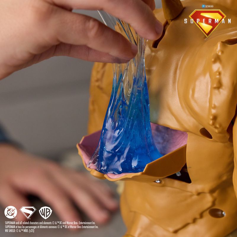 Superman film 2025 souboj monster 15 cm