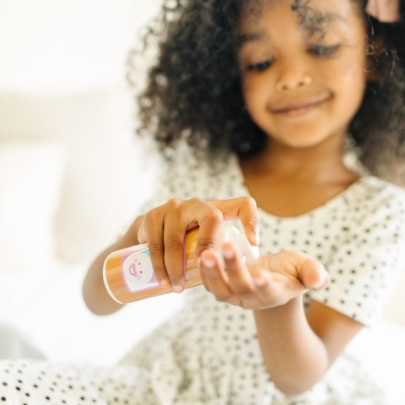 Melissa & Doug hra na kosmetické studio