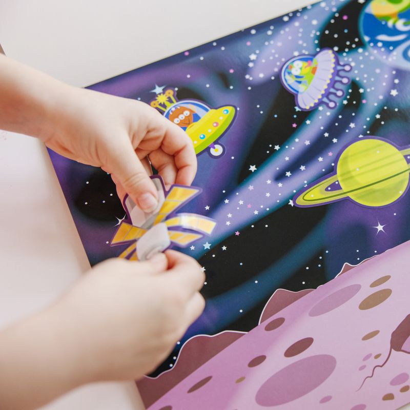 Melissa & Doug samolepky opakovaně použitelné s podložkou - dobrodružství