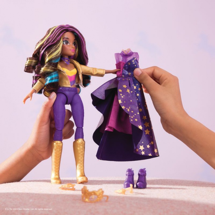 Výhodný set: Unicorn Academy deluxe panenka Sophia 24 cm + náhrdelník s prstenem