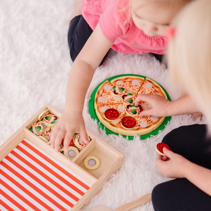 AKCE: Melissa & Doug pizza party set + Water WOW kouzlení vodou pohádky ZDARMA