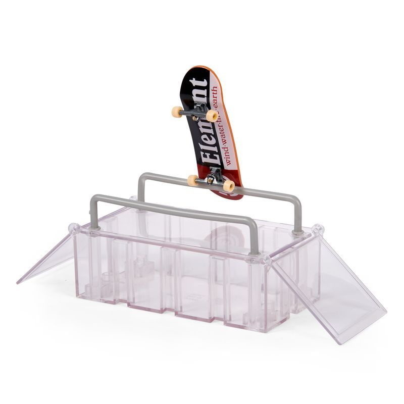 Tech Deck vitrína a pódium