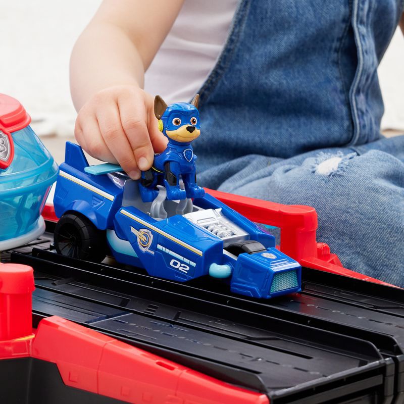 Tlapková patrola ve velkofilmu velká interaktivní loď s vozidlem Chase