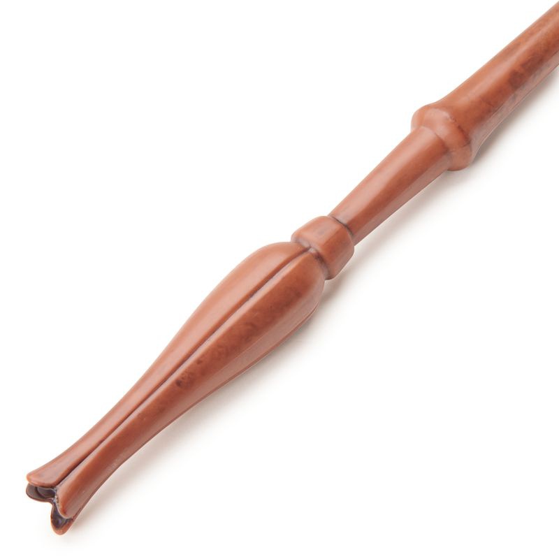 Harry Potter kouzelnické hůlky s podstavcem