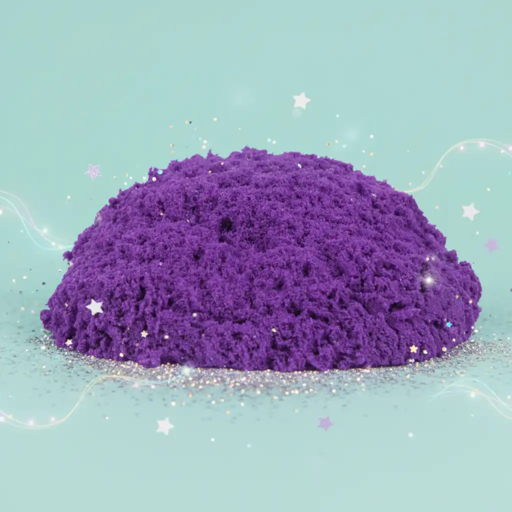 Detailně zpracovaný písek, který drží tvar i vůni.