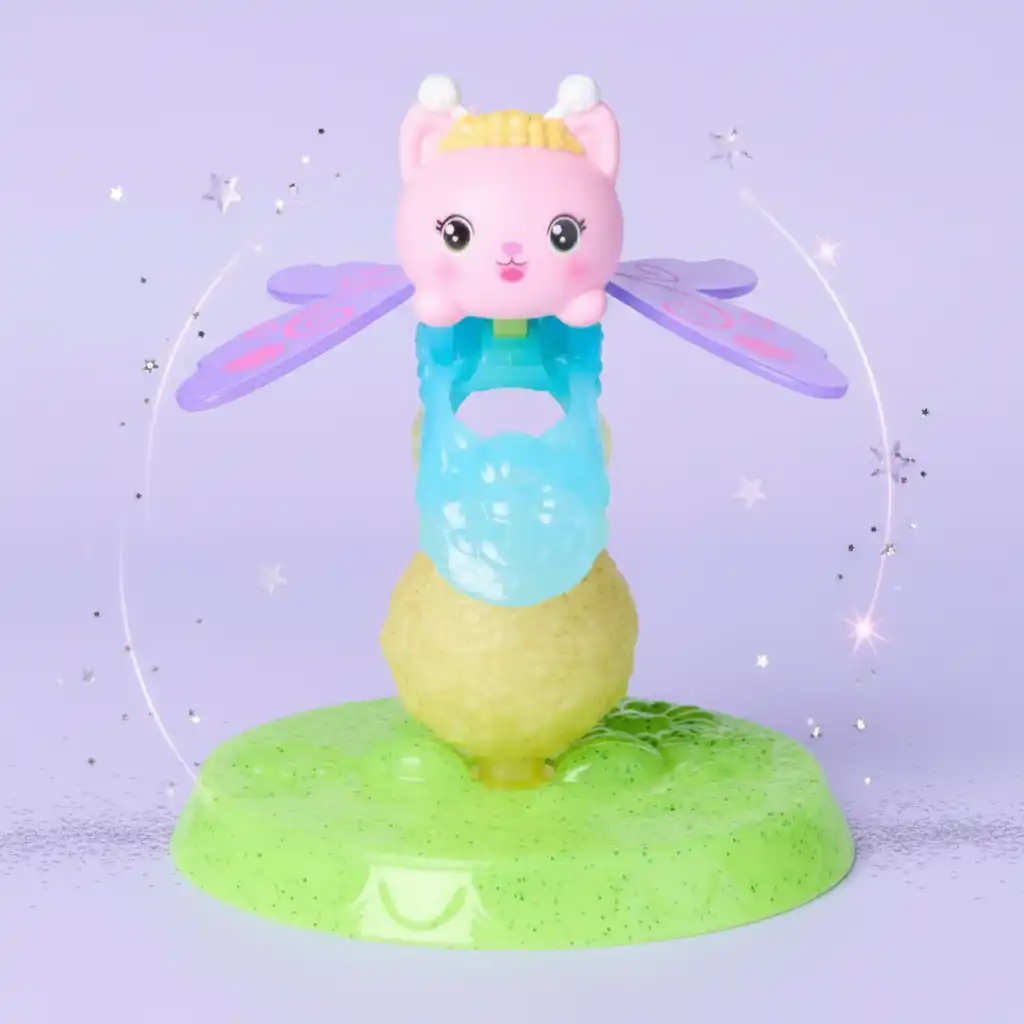 Rozpoutejte vílí kouzla s pohyblivým prstýnkem na ruce.