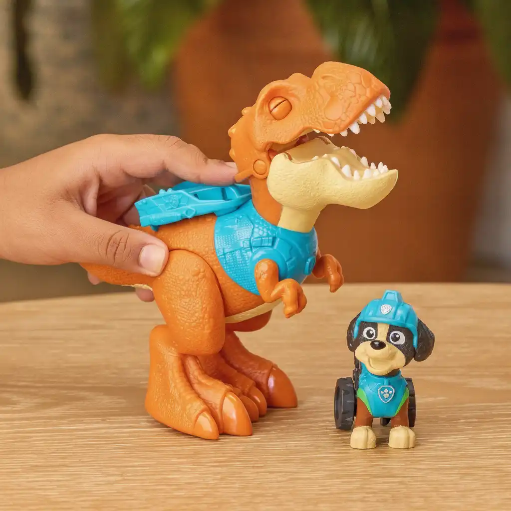 Realistický dinosauří řev aktivovaný jednoduchým stisknutím hlavy.